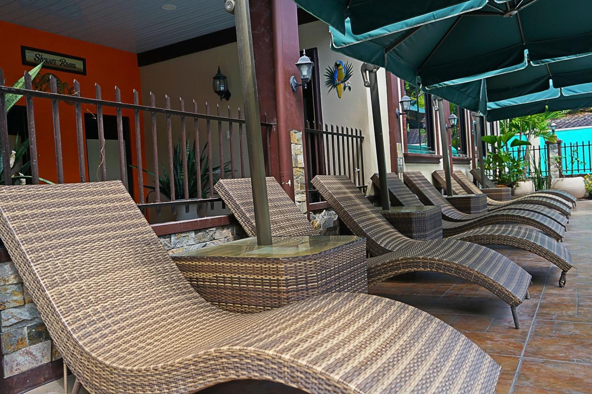Bella Vista Resort Naguilian Extérieur photo